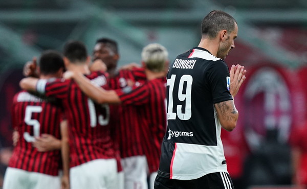 Il Milan cala il poker ed impallina la Juventus.