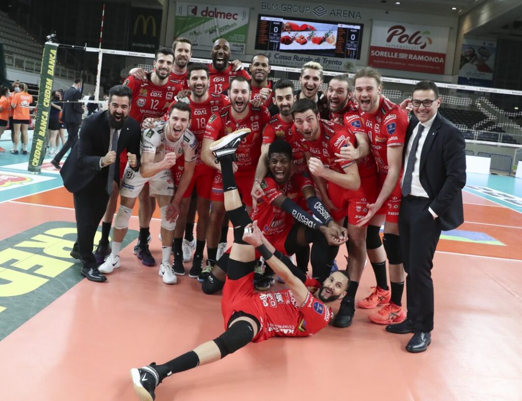 Cucine Lube Civitanova 4^ finale con la Sir Safety Conad Perugia