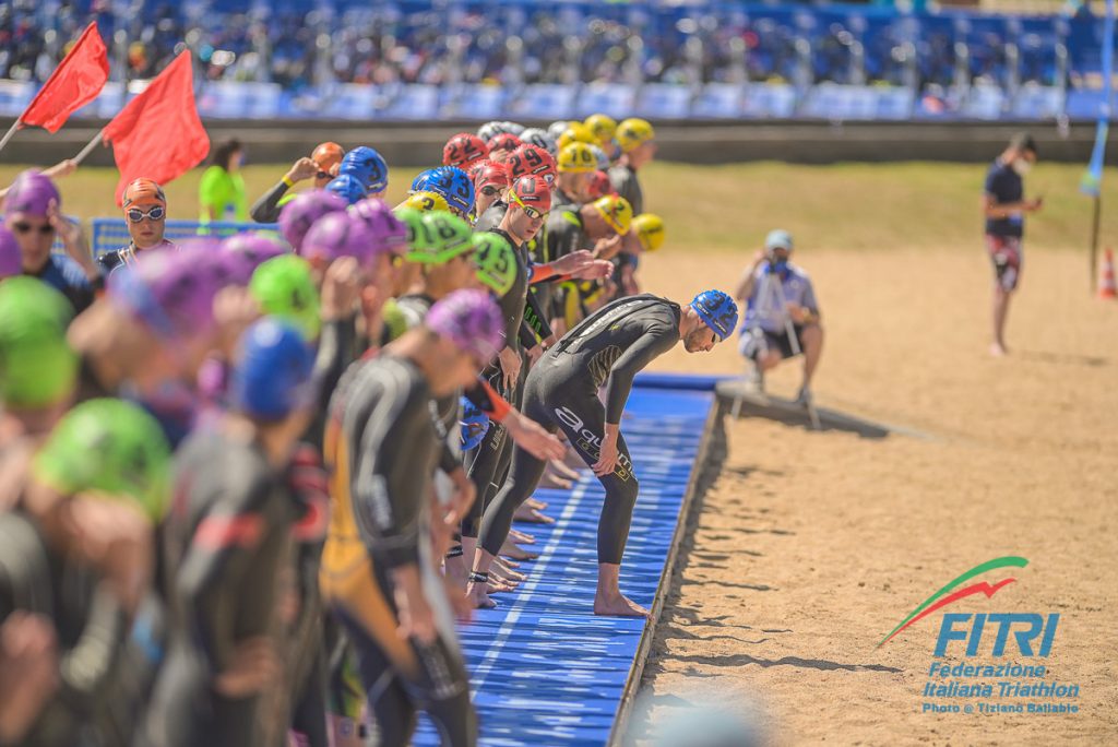 NASTRI DI PARTENZA PRONTI AD ARZACHENA PER LA TRIATHLON WORLDCUP DI SABATO 28 MAGGIO, LA TAPPA ITALIANA DEL MONDIALE