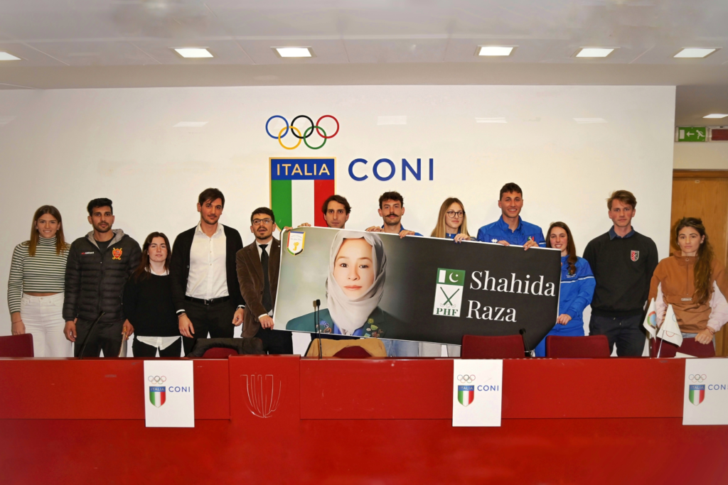 Vita di Club: Panathlon Junior Roma-                      I campioni di hockey ricordano Shahida Raza