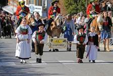 ALTA BADIA - CAVALCATA DI SAN LEONARDO  LA 23° EDIZIONE IN PROGRAMMA PER DOMENICA 5 NOVEMBRE